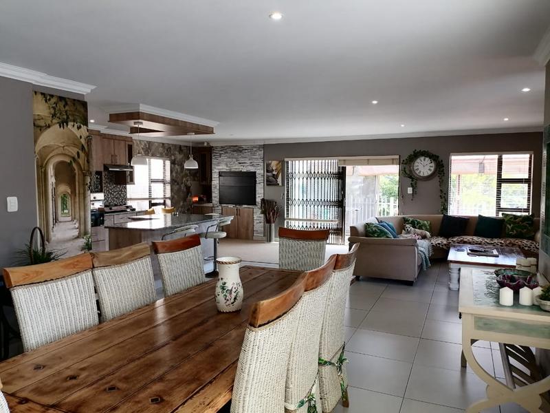 3 Bedroom Property for Sale in Seemeeu Park Western Cape